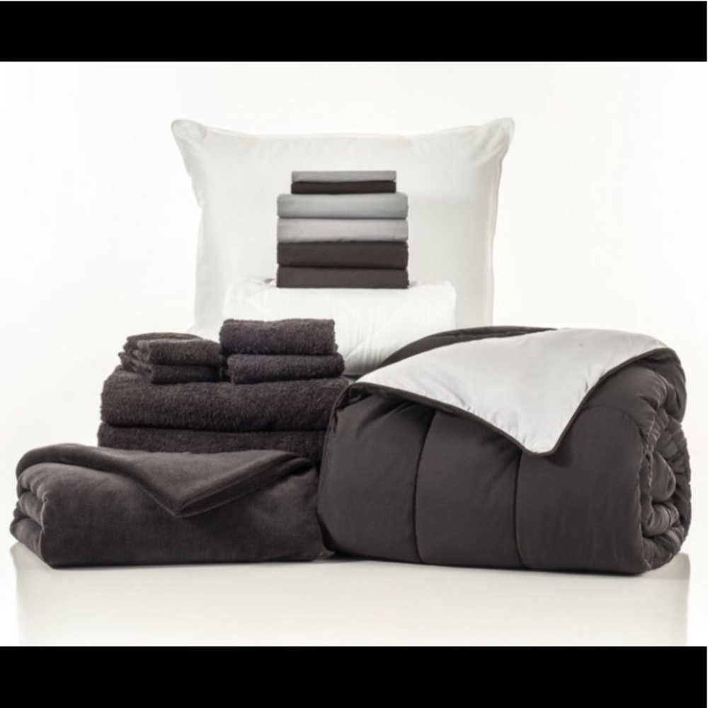 SOLD Dorm Bedding Set Twin XL